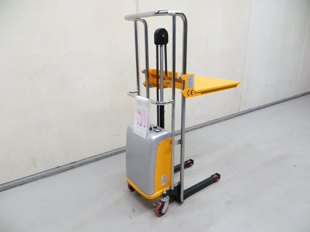 INTRA 1841044215 - Stacker: picture 4 INTRA 1841044215 - Stacker: picture 4