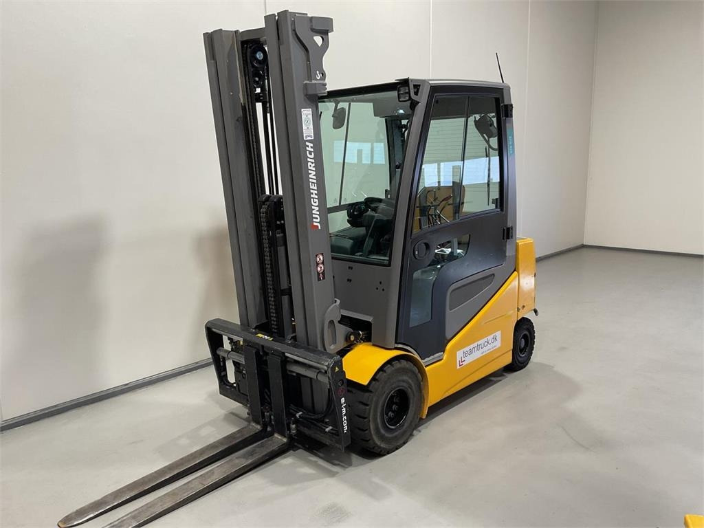 Jungheinrich EFG 425  - Electric forklift: picture 4 Jungheinrich EFG 425  - Electric forklift: picture 4