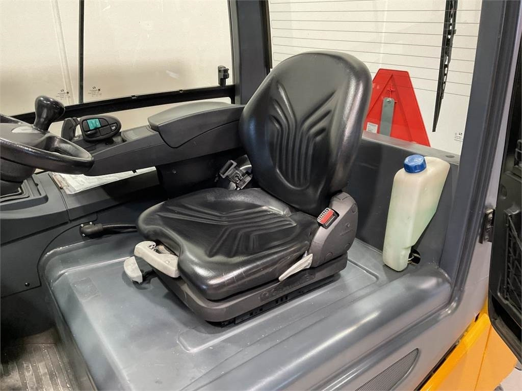 Jungheinrich EFG 430 - Electric forklift: picture 5 Jungheinrich EFG 430 - Electric forklift: picture 5