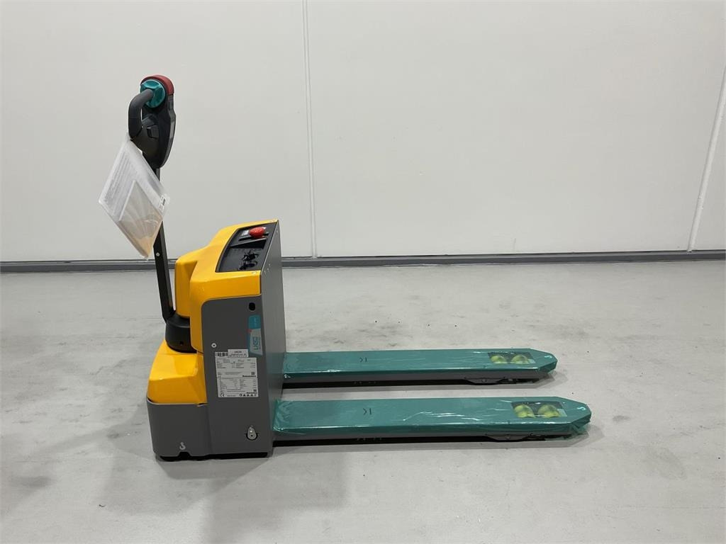 Jungheinrich EJE M13 - Pallet truck: picture 1 Jungheinrich EJE M13 - Pallet truck: picture 1