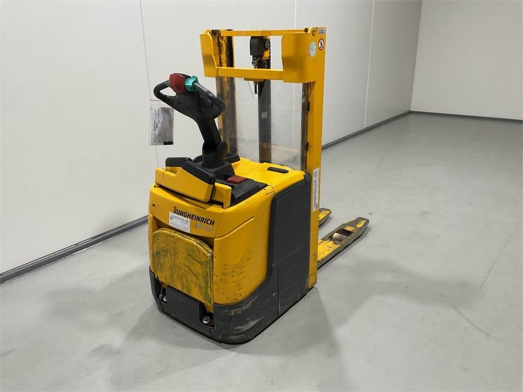 Jungheinrich ERC 212 - Stacker: picture 2 Jungheinrich ERC 212 - Stacker: picture 2