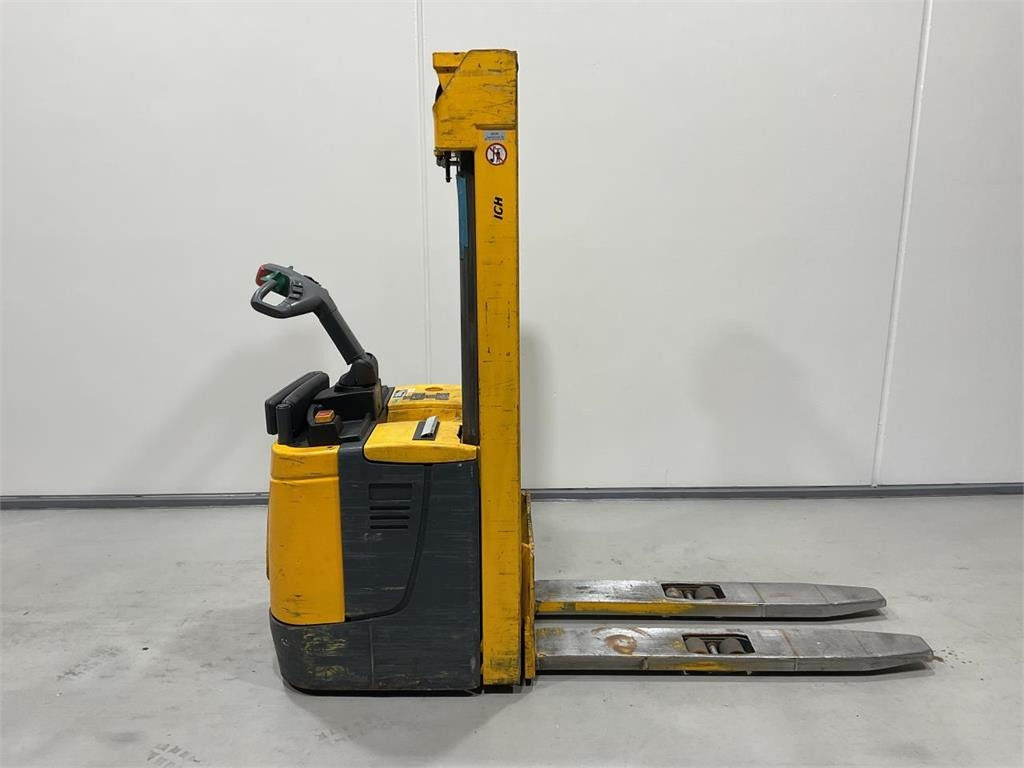 Jungheinrich ERC 214  - Stacker: picture 1 Jungheinrich ERC 214  - Stacker: picture 1