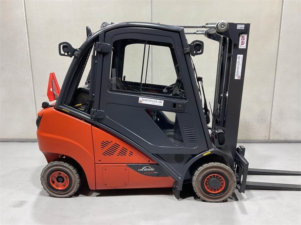 Linde H25T-02 - LPG forklift: picture 1 Linde H25T-02 - LPG forklift: picture 1
