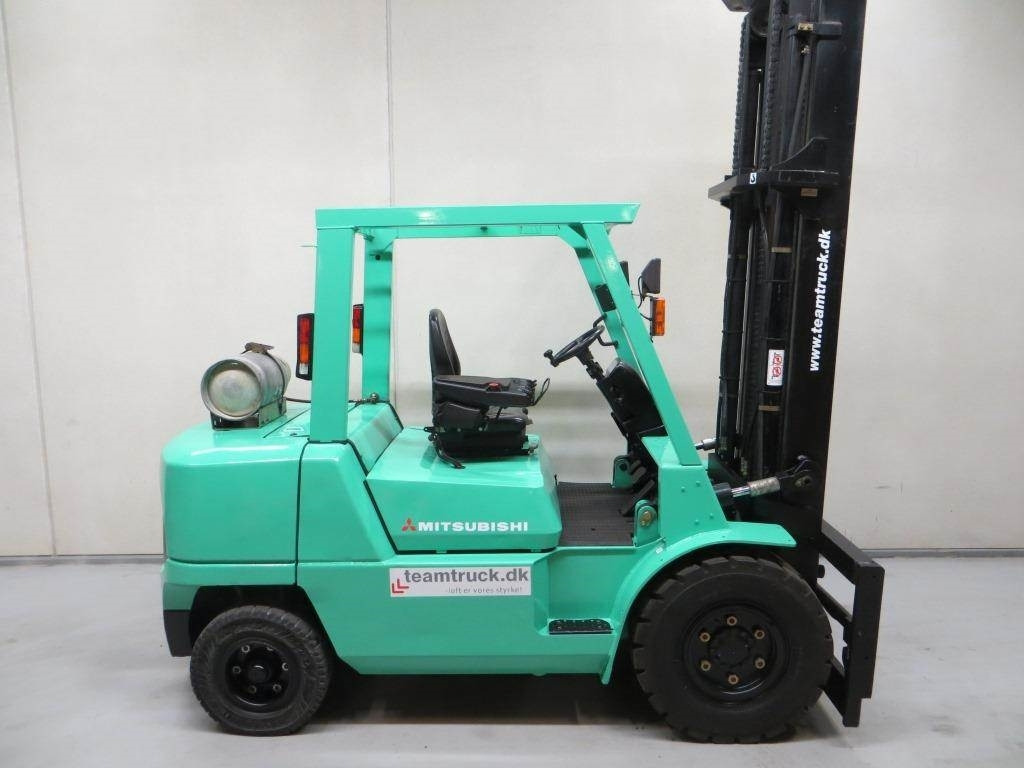 Mitsubishi FG45K2 - LPG forklift: picture 1 Mitsubishi FG45K2 - LPG forklift: picture 1