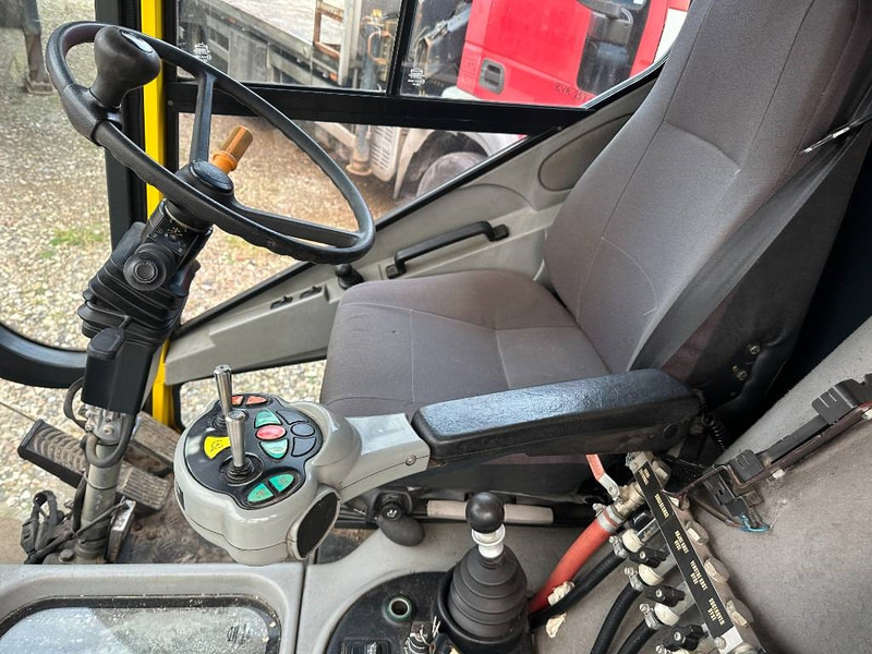 Johnston CN400 - Road sweeper: picture 3 Johnston CN400 - Road sweeper: picture 3