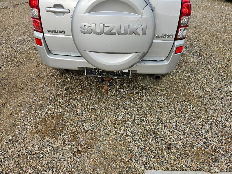 Suzuki Grand Vitara 2,0 GLX aut. Van 5d - Box van: picture 4 Suzuki Grand Vitara 2,0 GLX aut. Van 5d - Box van: picture 4