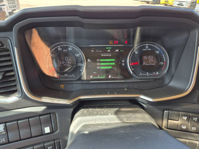 Tractor unit Scania R500 //6x2 // Big Hydraulic //Special interior: picture 13