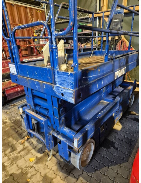 UpRight 2 persons lift - Scissor lift: picture 2 UpRight 2 persons lift - Scissor lift: picture 2