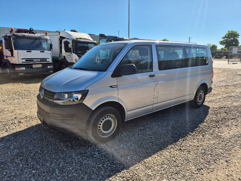 Volkswagen Transporter 2,0 TDi 102 Kombi lang 4d 9 prs - Car: picture 1 Volkswagen Transporter 2,0 TDi 102 Kombi lang 4d 9 prs - Car: picture 1