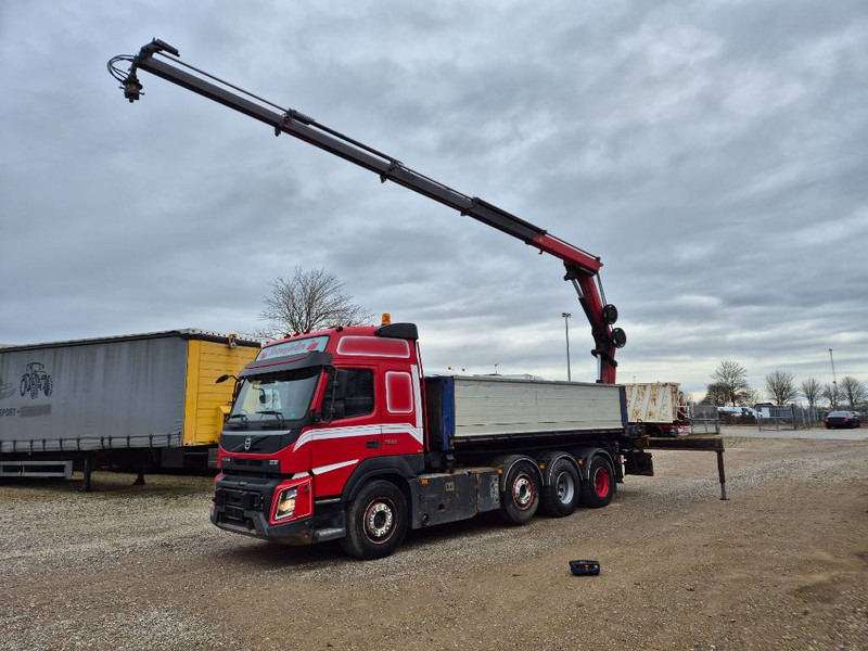 Volvo FMX 500 8x4/4 // HMF 2120 K4 // 3 side tipper - Crane truck: picture 1 Volvo FMX 500 8x4/4 // HMF 2120 K4 // 3 side tipper - Crane truck: picture 1