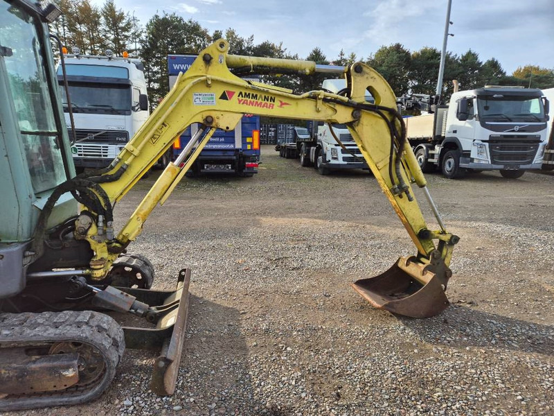 Yanmar Vio 25 - Mini excavator: picture 5 Yanmar Vio 25 - Mini excavator: picture 5