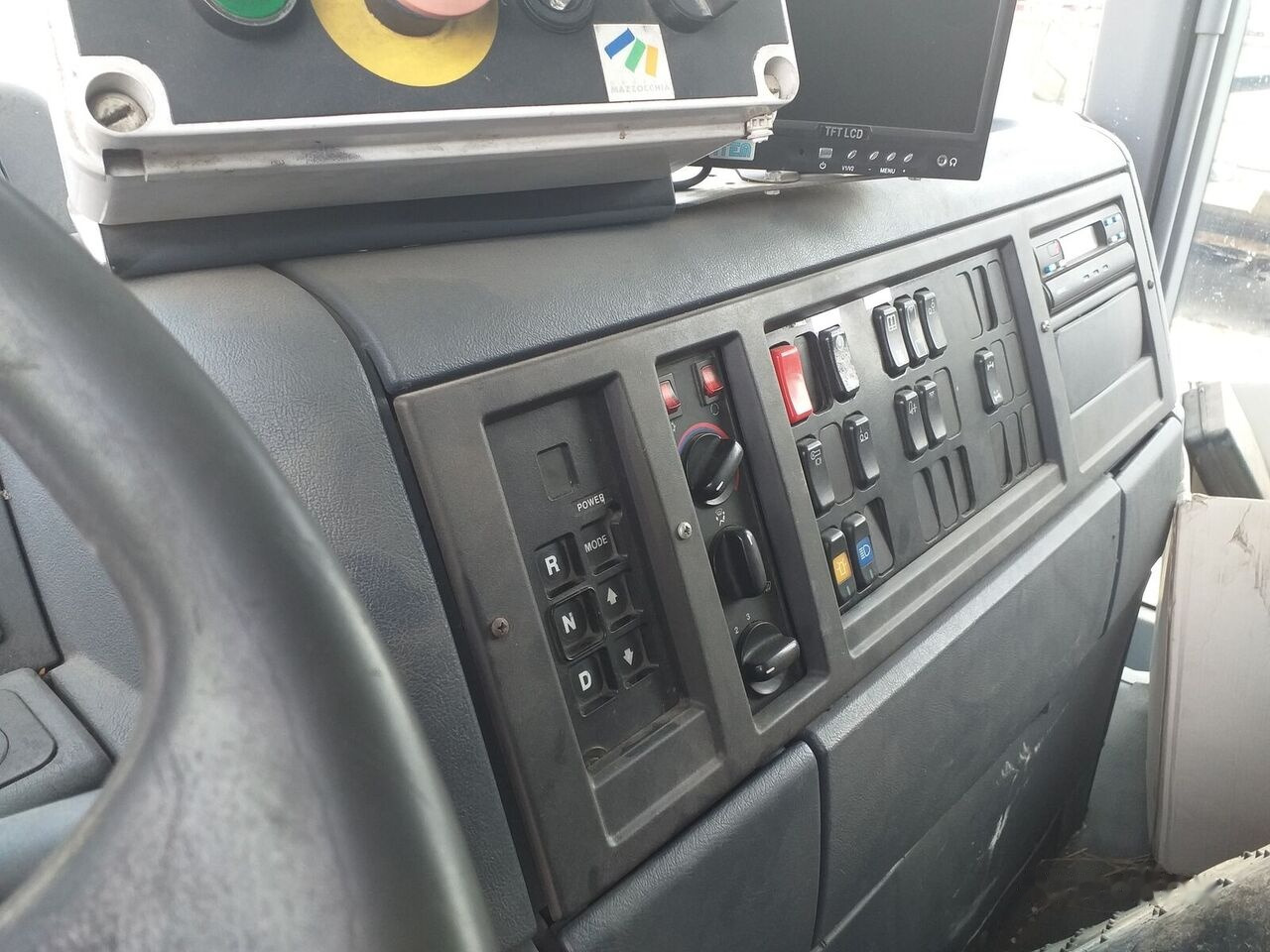 Garbage truck Mercedes-Benz Econic 2628: picture 11 Garbage truck Mercedes-Benz Econic 2628: picture 11