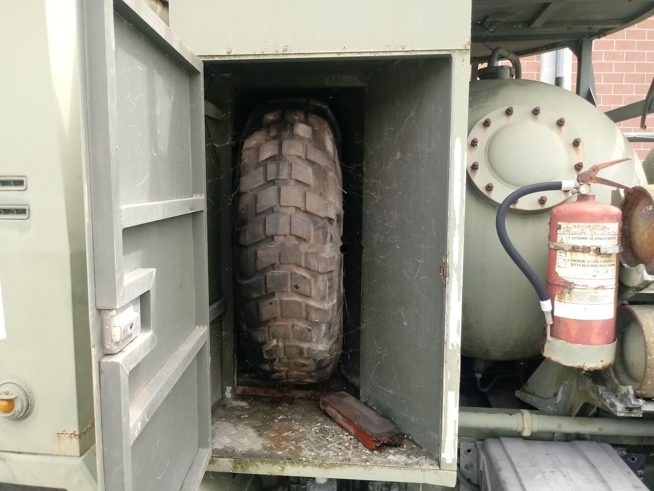 Truck Saab 2550 d: picture 10