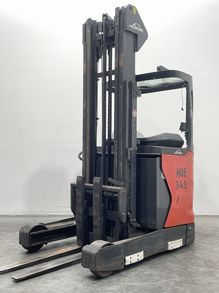 Reach truck Linde R16-01-1120: picture 1