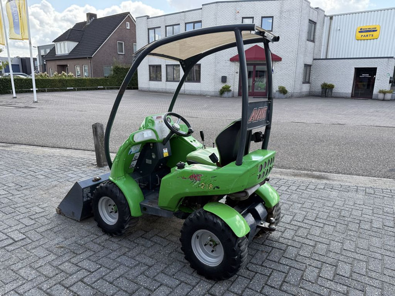 Avant 218 met Grondbak - Wheel loader: picture 2 Avant 218 met Grondbak - Wheel loader: picture 2