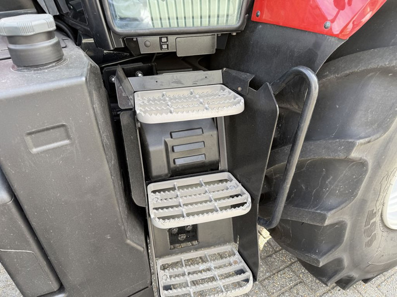 Farm tractor Case IH Maxxum 150 CVXDrive: picture 18