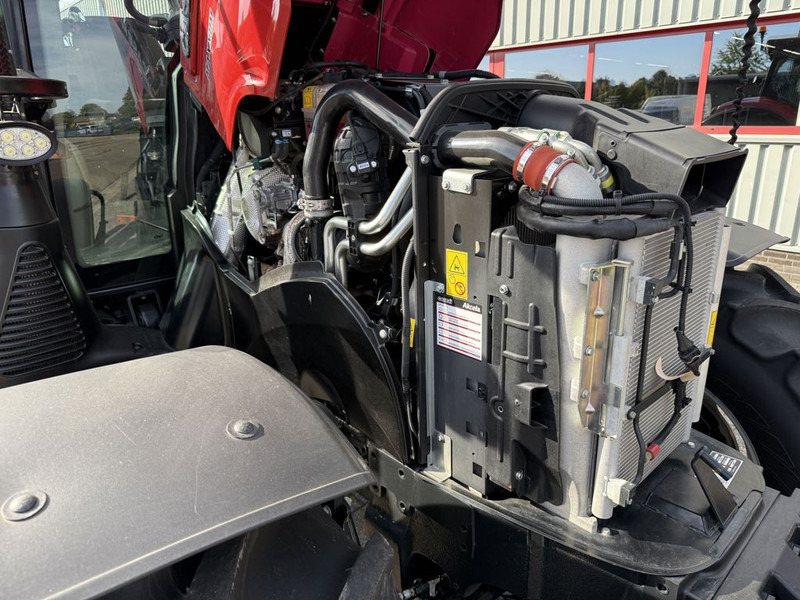 Farm tractor Case IH Maxxum 150 CVXDrive: picture 12