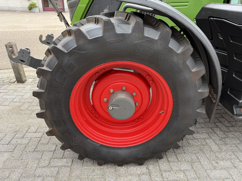 Farm tractor Fendt 513 Vario Power: picture 10