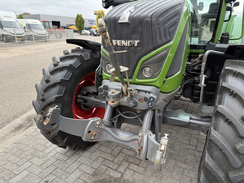 Farm tractor Fendt 513 Vario Power: picture 9