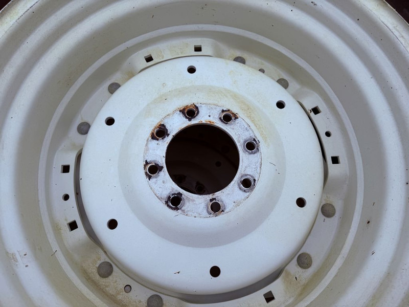 Mitas 420/70R30 & 300/70R20 Compl wheel - Wheels and tires: picture 2 Mitas 420/70R30 & 300/70R20 Compl wheel - Wheels and tires: picture 2