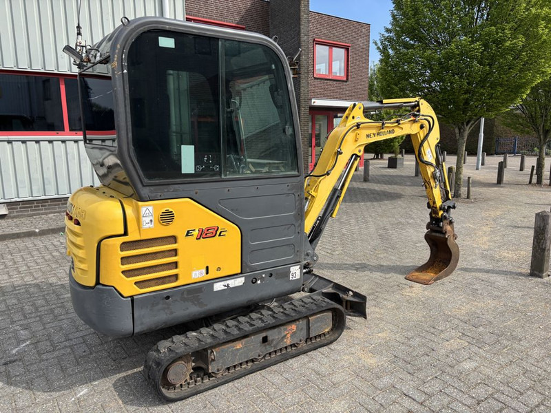 New Holland E18C Minigraver - Mini excavator: picture 3 New Holland E18C Minigraver - Mini excavator: picture 3