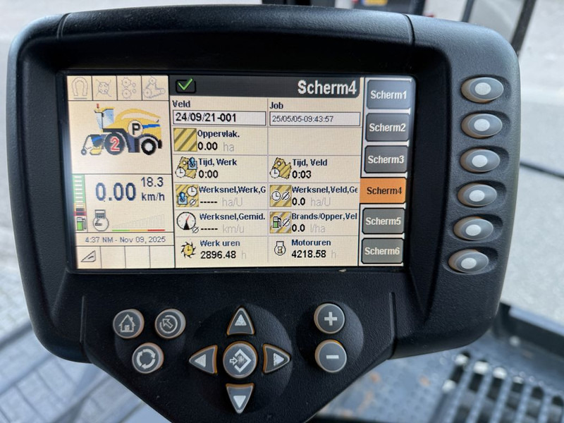 Forage harvester New Holland FR9050: picture 16 Forage harvester New Holland FR9050: picture 16