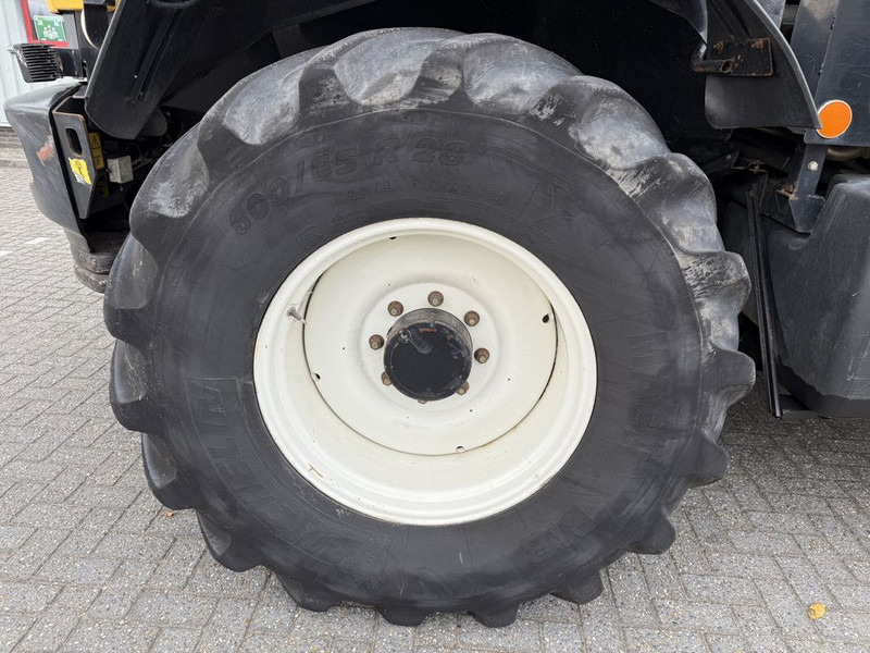 Forage harvester New Holland FR9050: picture 9 Forage harvester New Holland FR9050: picture 9