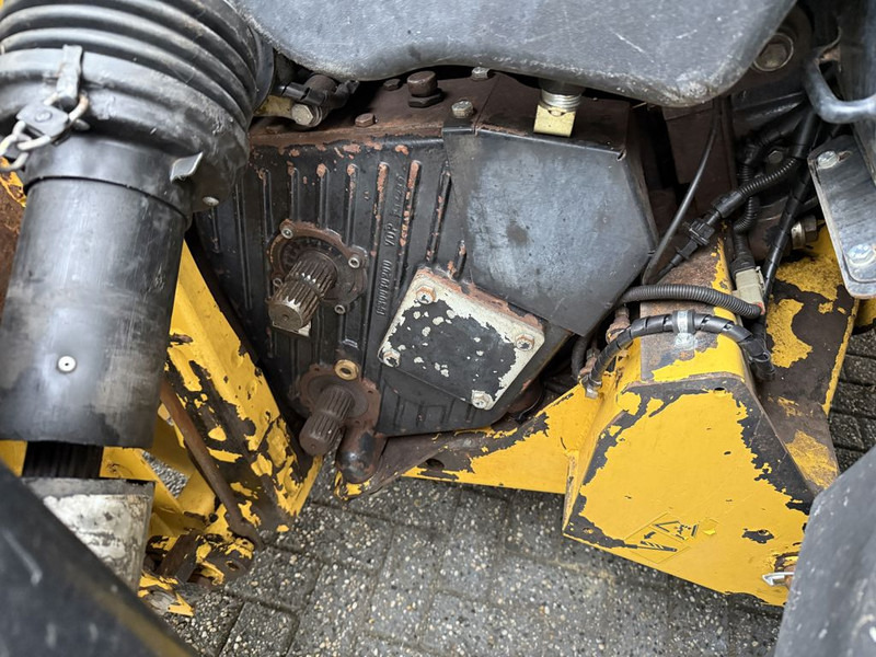 Forage harvester New Holland FR9050: picture 12 Forage harvester New Holland FR9050: picture 12