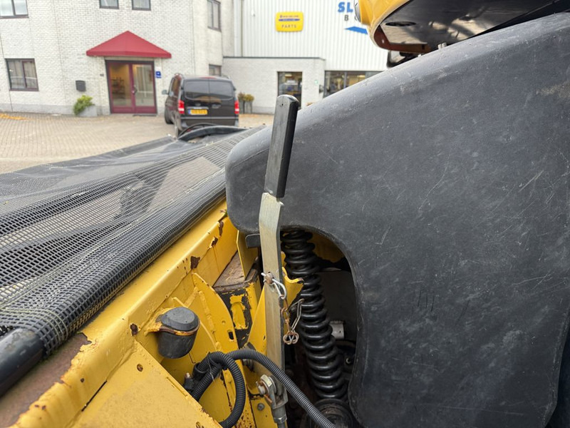 Forage harvester New Holland FR9050: picture 13 Forage harvester New Holland FR9050: picture 13