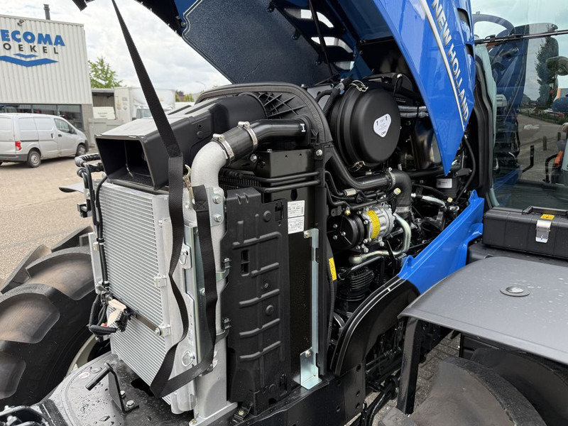 New Farm tractor New Holland T6.145 AC STAGE V: picture 8