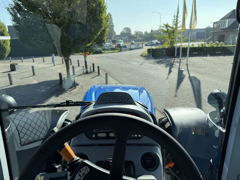 New Farm tractor New Holland T6.180 AC Stage V: picture 16