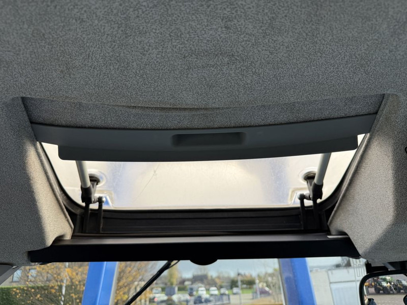 Farm tractor New Holland T7.210 AC Stage V + TL770 Voorlader: picture 14