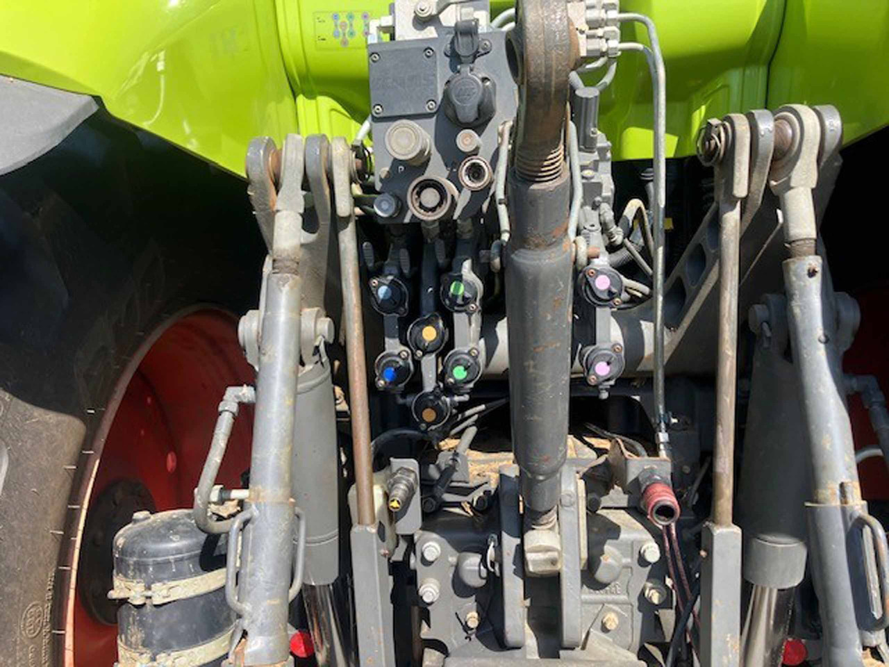Claas Axion 810 - Farm tractor: picture 4 Claas Axion 810 - Farm tractor: picture 4