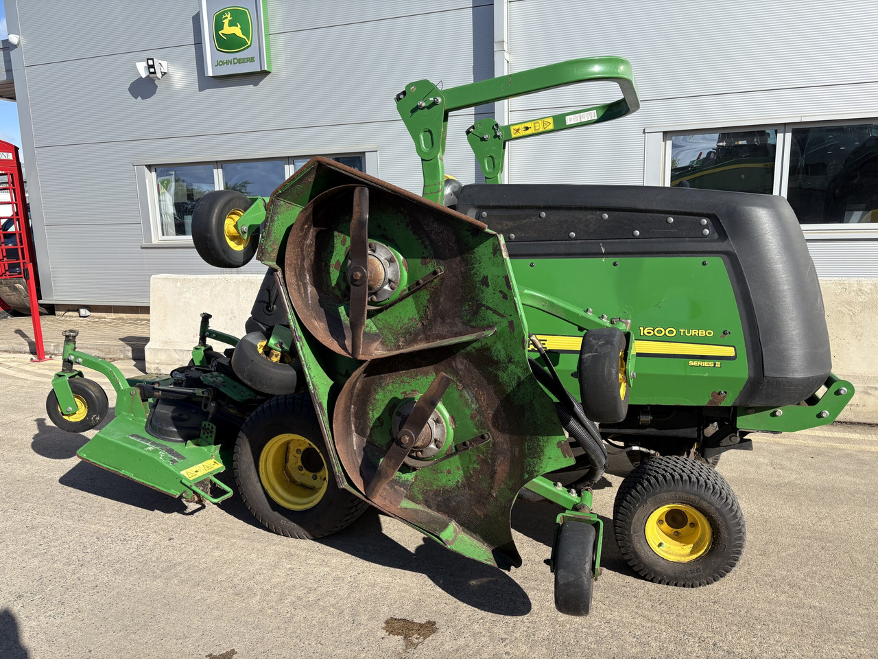 John Deere 1600T Wide Area Mower - Garden mower: picture 1 John Deere 1600T Wide Area Mower - Garden mower: picture 1