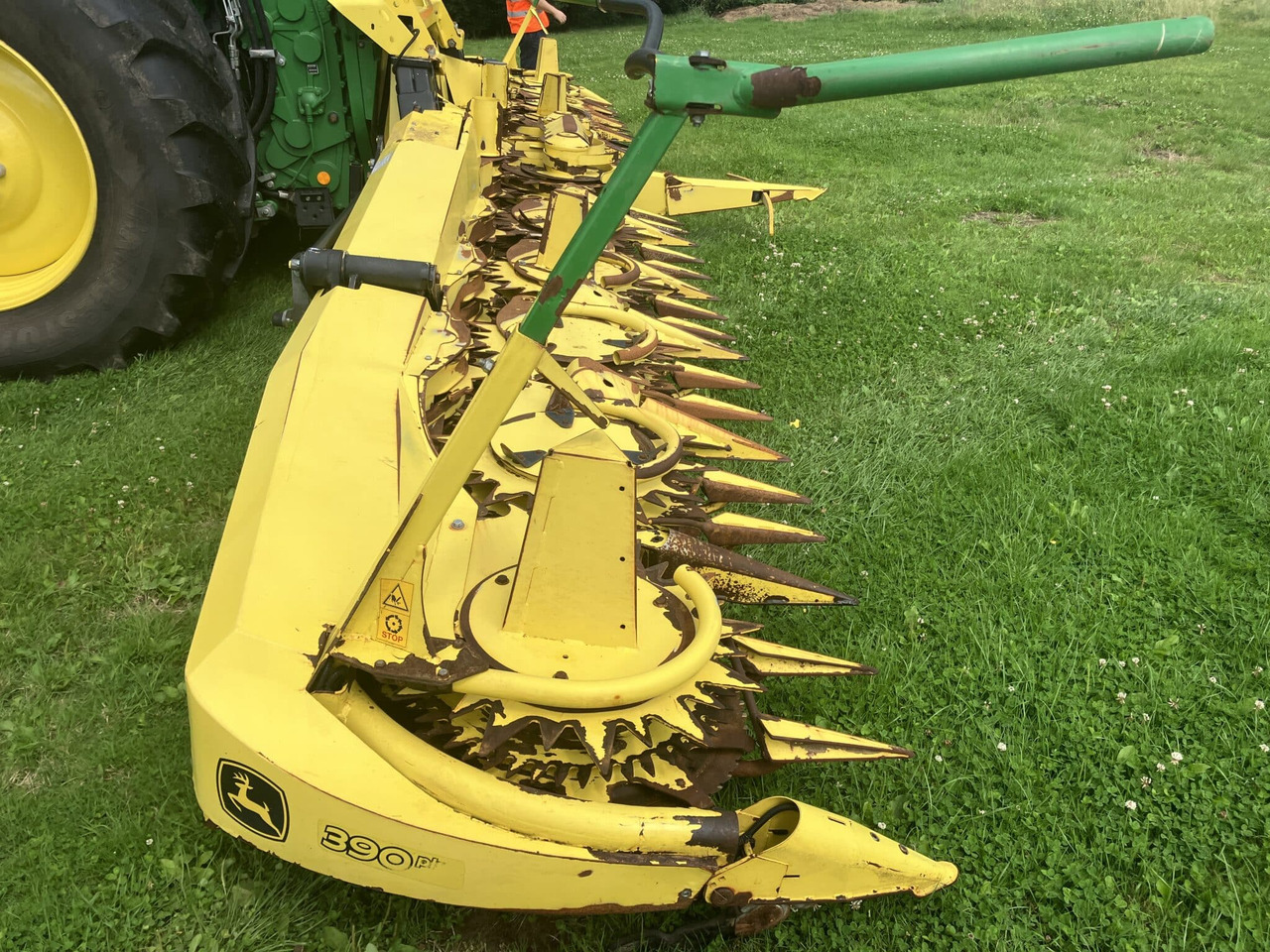 Corn header John Deere 390 Plus: picture 9