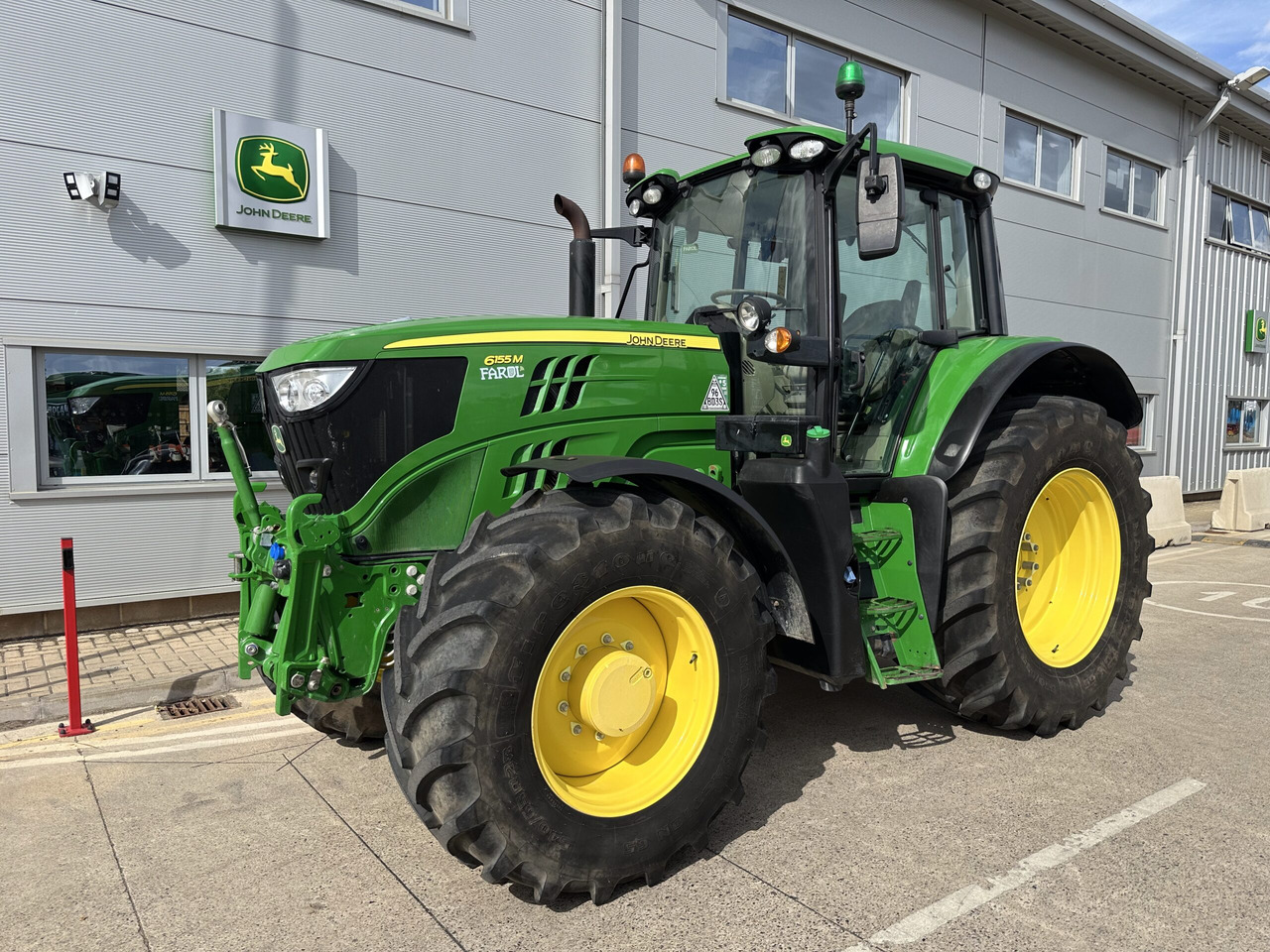 John Deere 6155M - Farm tractor: picture 1 John Deere 6155M - Farm tractor: picture 1