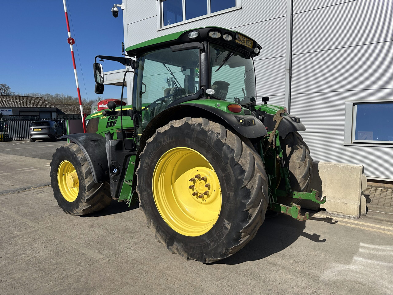 John Deere 6155R - Farm tractor: picture 2 John Deere 6155R - Farm tractor: picture 2