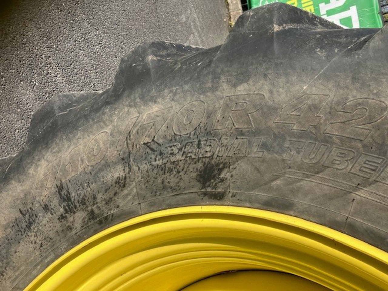 John Deere 6250R - Farm tractor: picture 2 John Deere 6250R - Farm tractor: picture 2