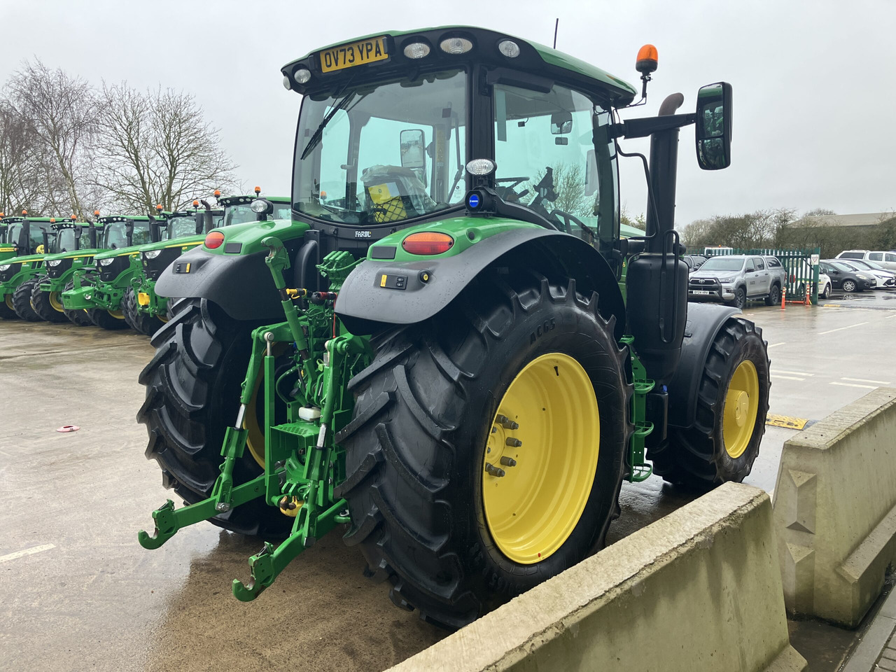 John Deere 6R 185 - Farm tractor: picture 5 John Deere 6R 185 - Farm tractor: picture 5