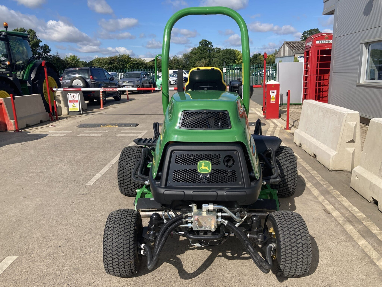 John Deere 8800A 5 pod rotary mower - Garden mower: picture 4 John Deere 8800A 5 pod rotary mower - Garden mower: picture 4