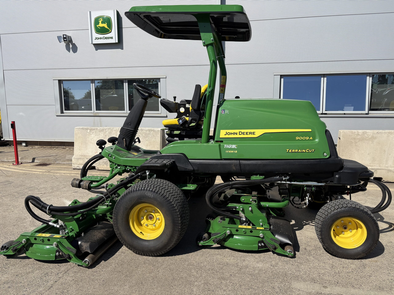 John Deere 9009A Terraincut - Garden mower: picture 1 John Deere 9009A Terraincut - Garden mower: picture 1