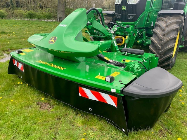 John Deere F310R - Mower: picture 1 John Deere F310R - Mower: picture 1