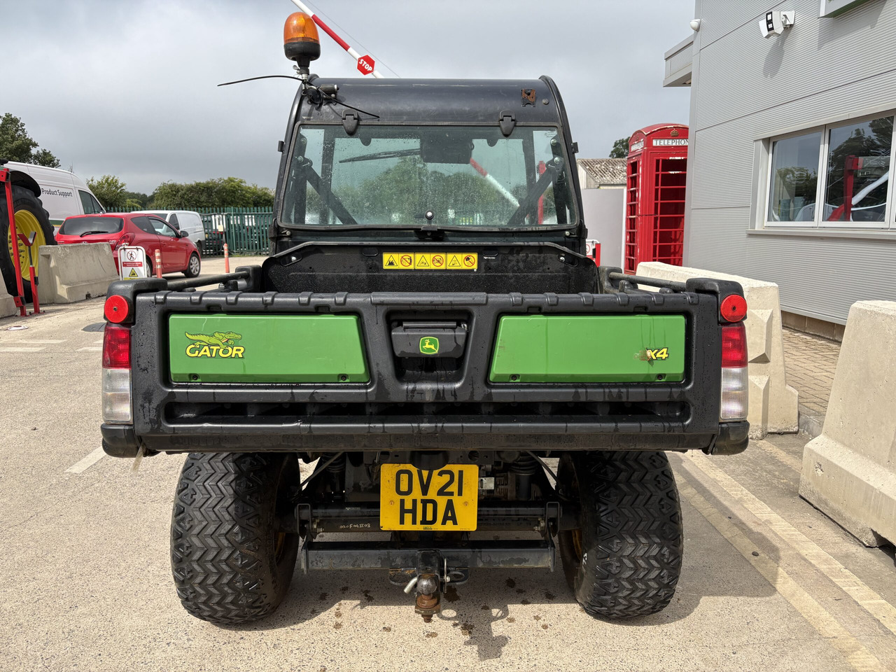 John Deere HPX815E Gator - Side-by-side/ ATV: picture 4 John Deere HPX815E Gator - Side-by-side/ ATV: picture 4