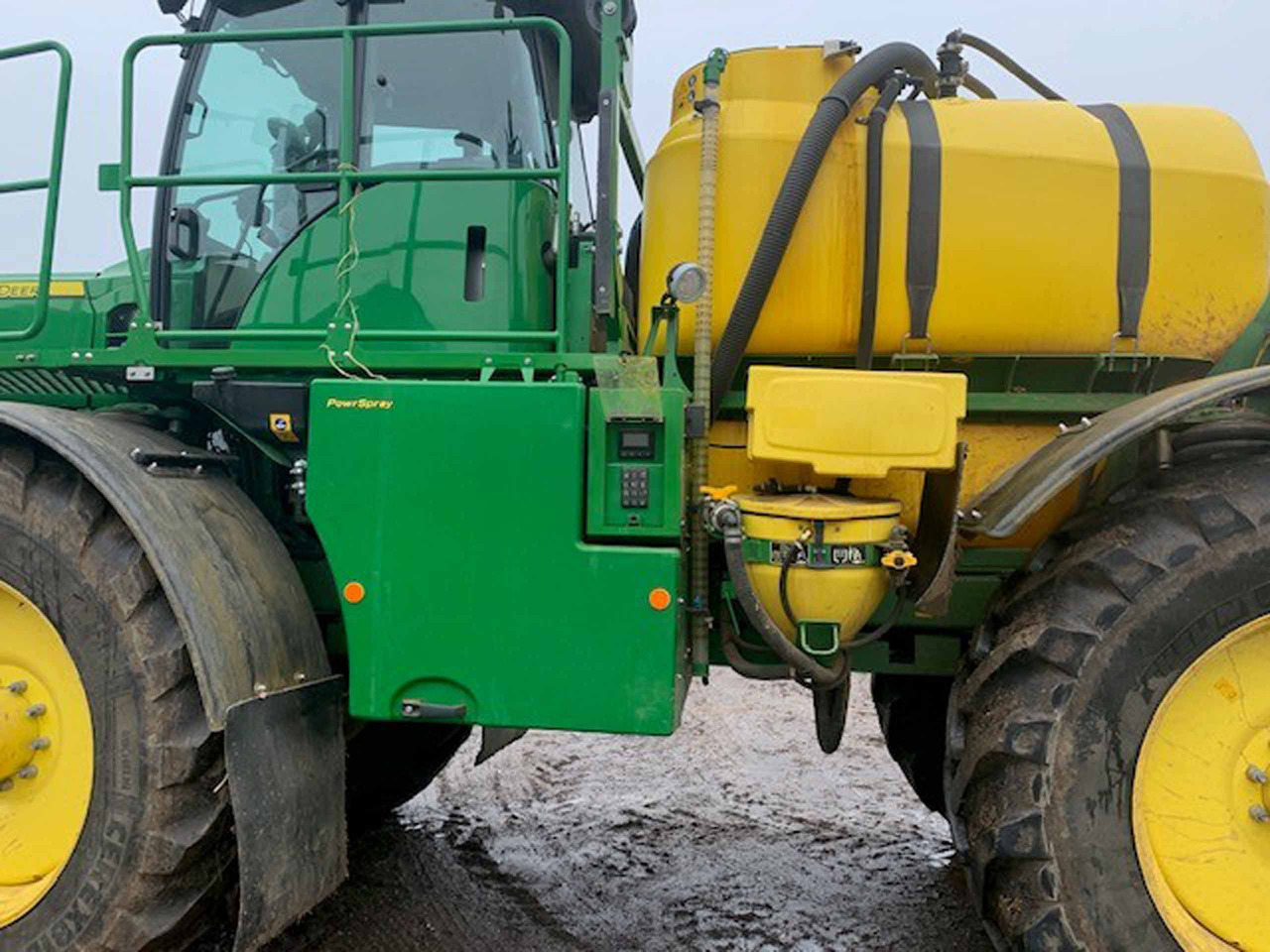John Deere R4040i - Sprayer: picture 2 John Deere R4040i - Sprayer: picture 2