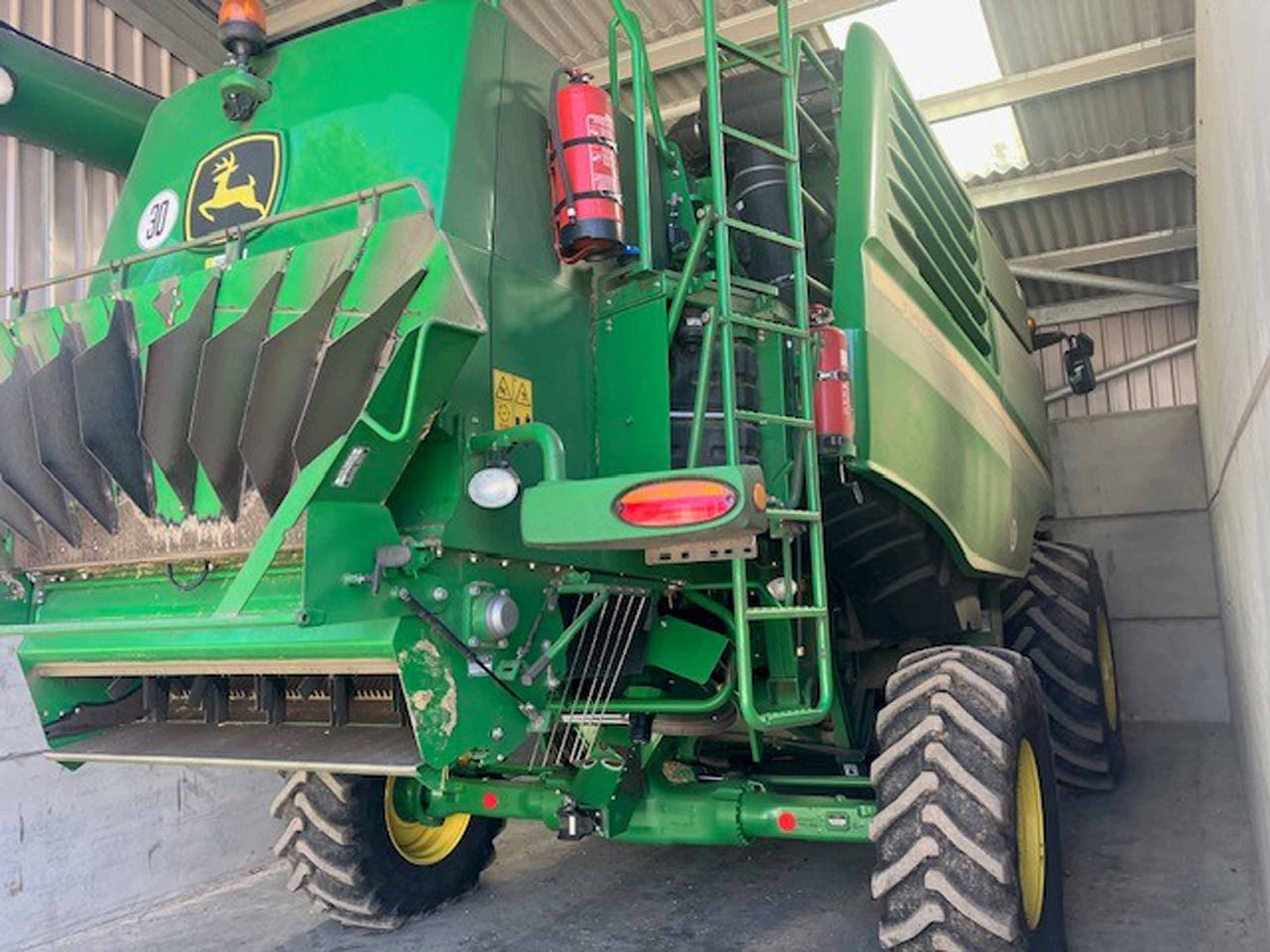 John Deere T560i HillMaster - Combine harvester: picture 1 John Deere T560i HillMaster - Combine harvester: picture 1