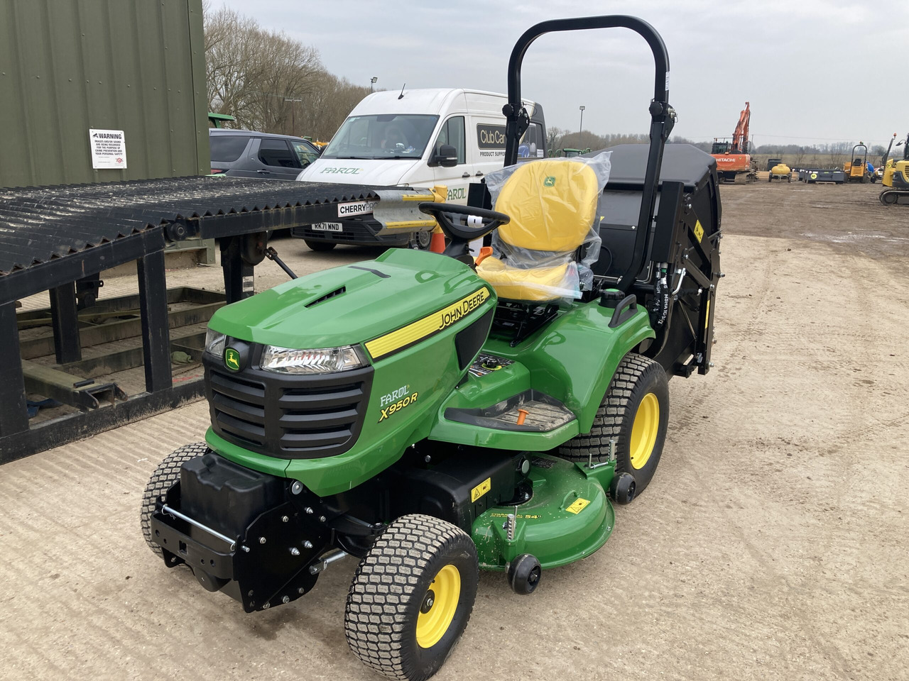 John Deere X950R ride on cut and collect mower - Garden mower: picture 1 John Deere X950R ride on cut and collect mower - Garden mower: picture 1