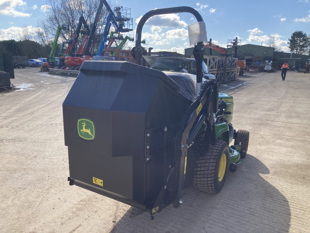 John Deere X950R ride on cut and collect mower - Garden mower: picture 5 John Deere X950R ride on cut and collect mower - Garden mower: picture 5