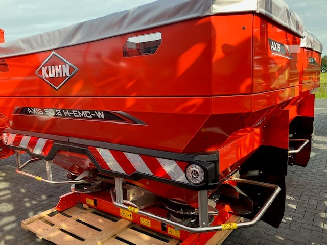 Kuhn AXIS 50.2 H EMC W ISO PRO - Fertilizer spreader: picture 5 Kuhn AXIS 50.2 H EMC W ISO PRO - Fertilizer spreader: picture 5