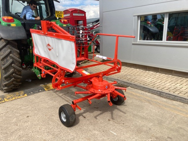 Kuhn GA 3201 - Tedder/ Rake: picture 3 Kuhn GA 3201 - Tedder/ Rake: picture 3