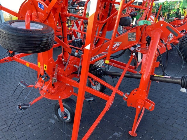 Kuhn GF 8700 - Tedder/ Rake: picture 2 Kuhn GF 8700 - Tedder/ Rake: picture 2